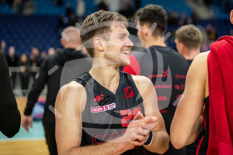 Koszykówka: ORLEN BASKET LIGA. KING WILKI MORSKIE SZCZECIN - ENERGA ICON SEA CZARNI SLUPSK. - Agencja Fotograficzna